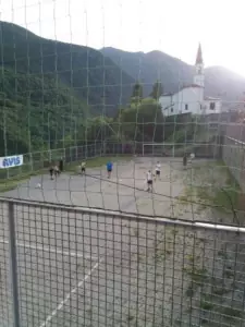 Partita di calcio serale in collaborazione con AVIS Pagnona 12